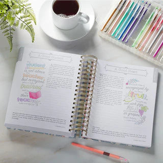 The Illustrated Words of Jesus for Women Wirebound Coloring Devotional
by Carolyn Larsen