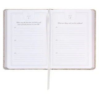 Q&A a Day: 3-Year Journal for Christian Women
by Lina AbuJamra